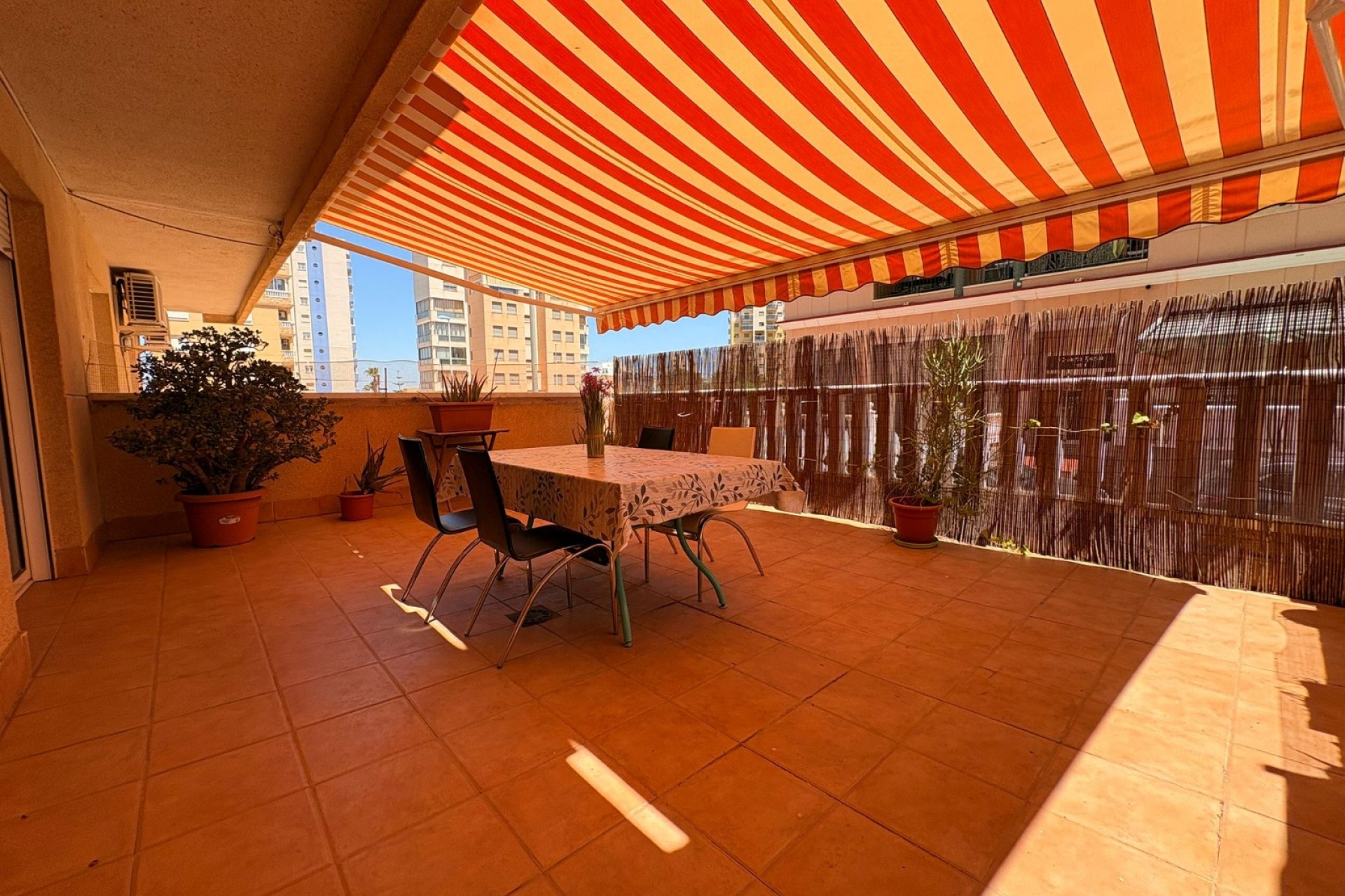 Alquiler a corto plazo - Apartment -
Guardamar del Segura - Guardamar