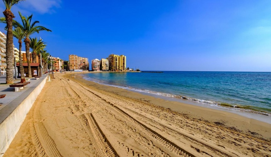 Alquiler a corto plazo - Apartment -
Torrevieja - CENTRE