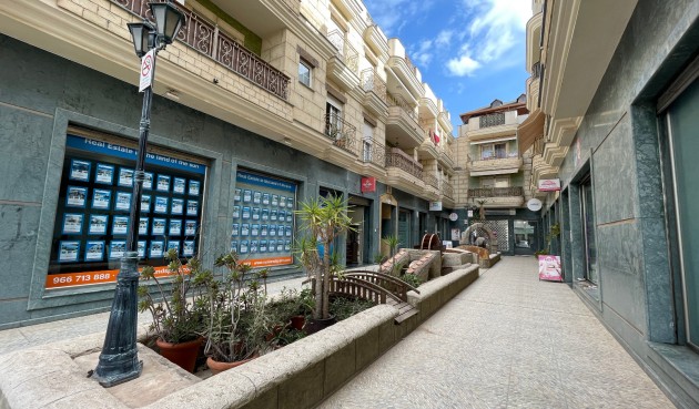 Apartment - Återförsäljning - Benijofar - Costa Blanca