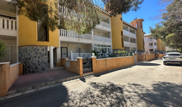 Apartment - Återförsäljning - Cabo Roig - Costa Blanca