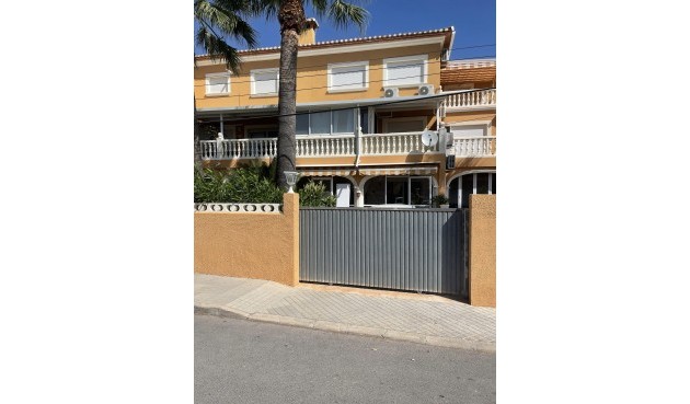 Apartment - Återförsäljning - Denia - Costa Blanca