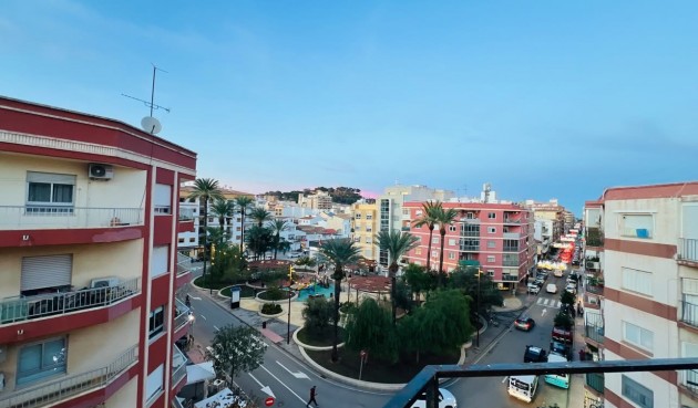 Apartment - Återförsäljning - Denia -
                Costa Blanca