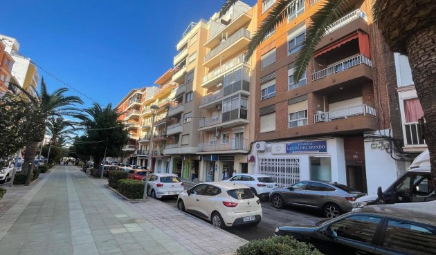 Apartment - Återförsäljning - Denia - Costa Blanca