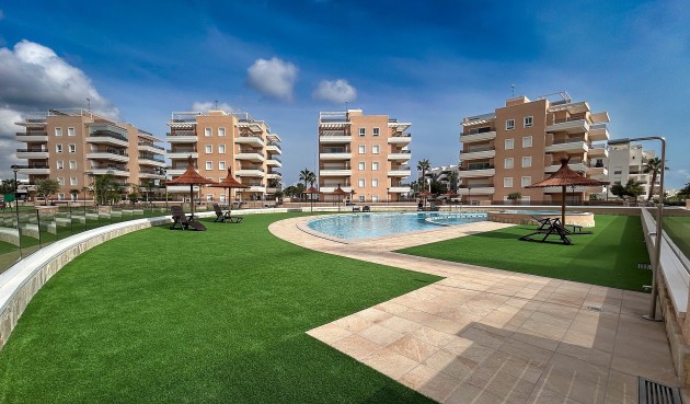 Apartment - Återförsäljning - El Raso - Costa Blanca
