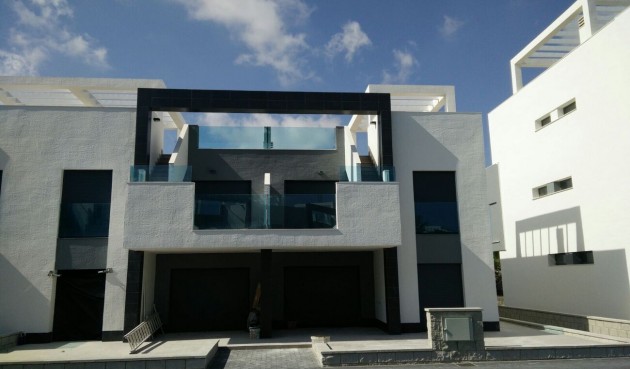 Apartment - Återförsäljning - Guardamar del Segura - BO-92637