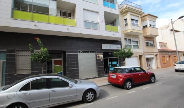 Apartment - Återförsäljning - Guardamar del Segura - Centro