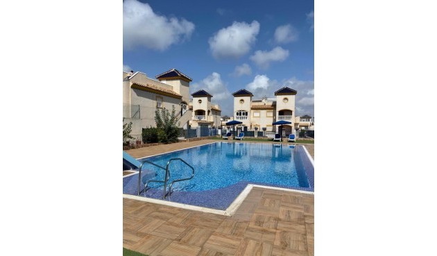 Apartment - Återförsäljning - Guardamar del Segura - Costa Blanca