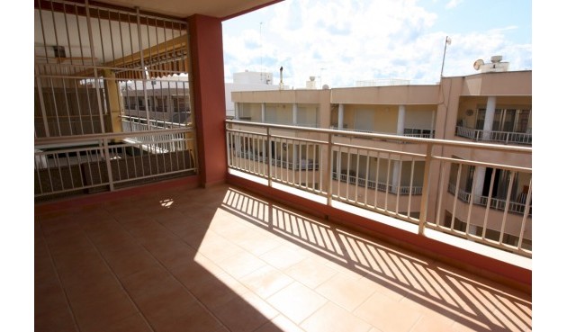 Apartment - Återförsäljning - Guardamar del Segura - Costa Blanca