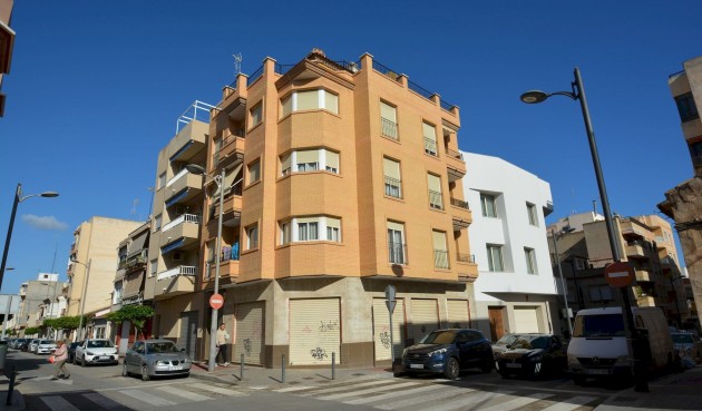 Apartment - Återförsäljning - Guardamar del Segura - Costa Blanca