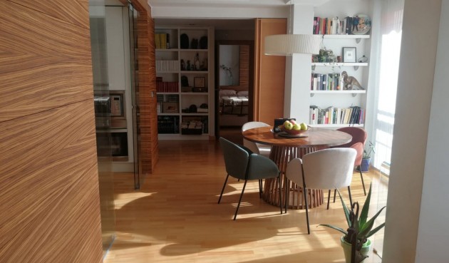 Apartment - Återförsäljning - Murcia - Murcia