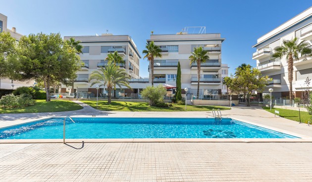 Apartment - Återförsäljning - Orihuela Costa - Costa Blanca