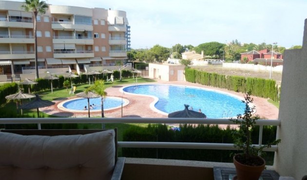 Apartment - Återförsäljning - Orihuela Costa - Costa Blanca