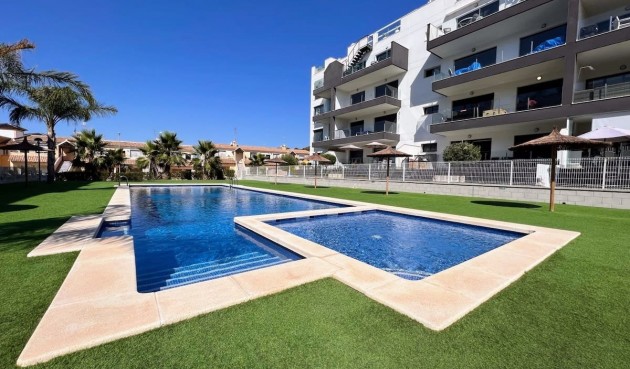 Apartment - Återförsäljning - Orihuela Costa - Costa Blanca