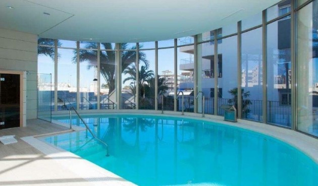 Apartment - Återförsäljning - Orihuela Costa - Costa Blanca