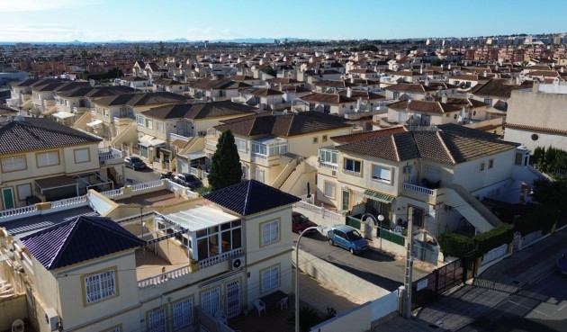 Apartment - Återförsäljning - Orihuela Costa - Costa Blanca