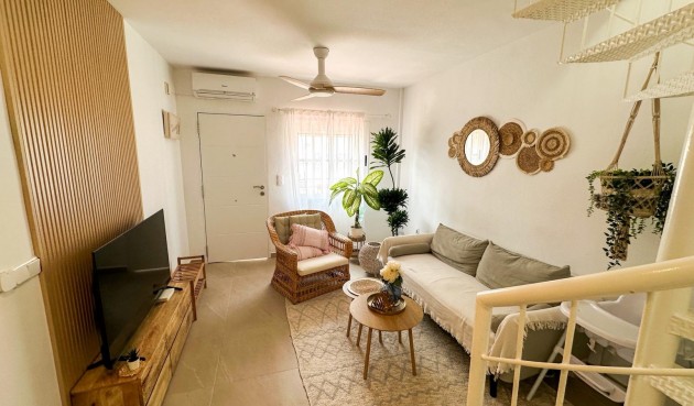 Apartment - Återförsäljning - Orihuela Costa - Costa Blanca