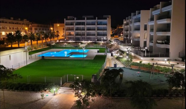 Apartment - Återförsäljning - Orihuela Costa - Costa Blanca