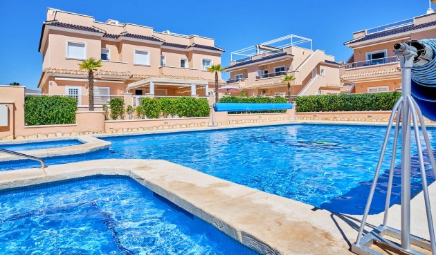 Apartment - Återförsäljning - Orihuela Costa - Lomas de Cabo Roig