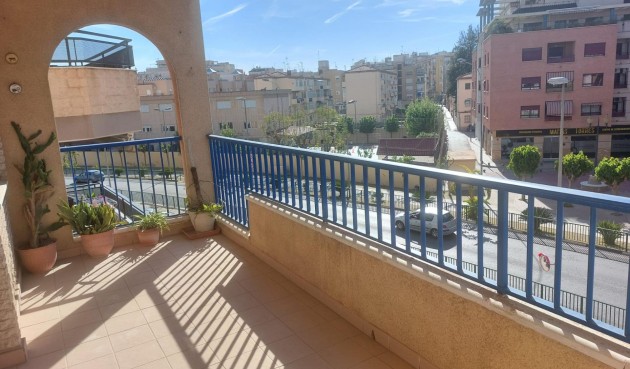 Apartment - Återförsäljning - Orihuela - Zona Centro