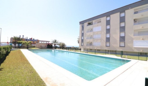 Apartment - Återförsäljning - Punta Prima - Costa Blanca