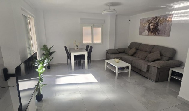 Apartment - Återförsäljning - Torrevieja - Acequion