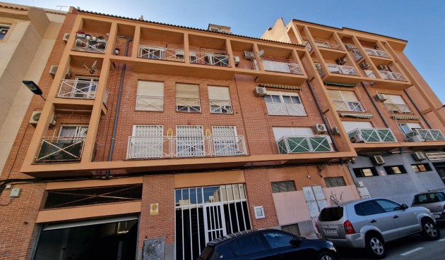 Apartment - Återförsäljning - Torrevieja - BO-60583