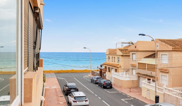 Apartment - Återförsäljning - Torrevieja - Cabo Cervera