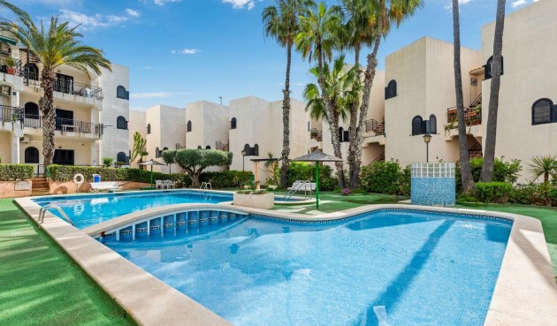 Apartment - Återförsäljning - Torrevieja - Cabo Cervera