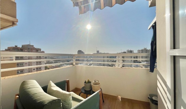 Apartment - Återförsäljning - Torrevieja - Calas Blanca