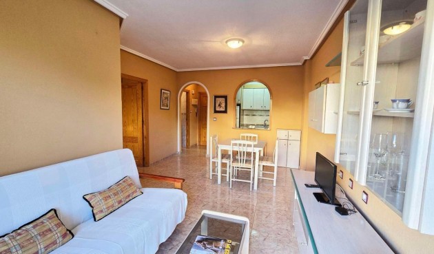 Apartment - Återförsäljning - Torrevieja - Centro