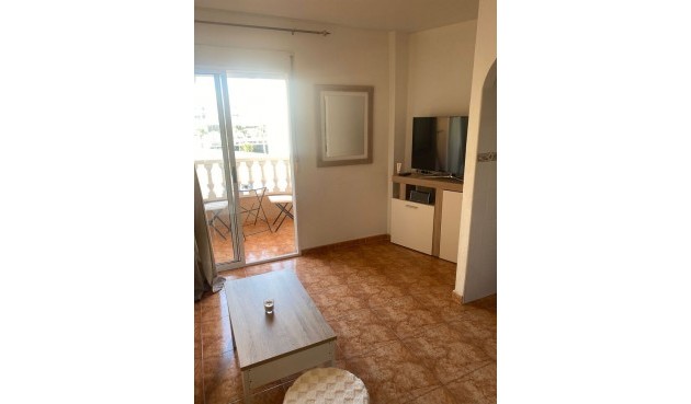 Apartment - Återförsäljning - Torrevieja - Centro