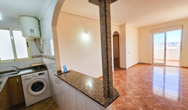 Apartment - Återförsäljning - Torrevieja - Centro