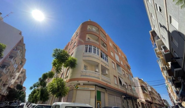 Apartment - Återförsäljning - Torrevieja - Costa Blanca