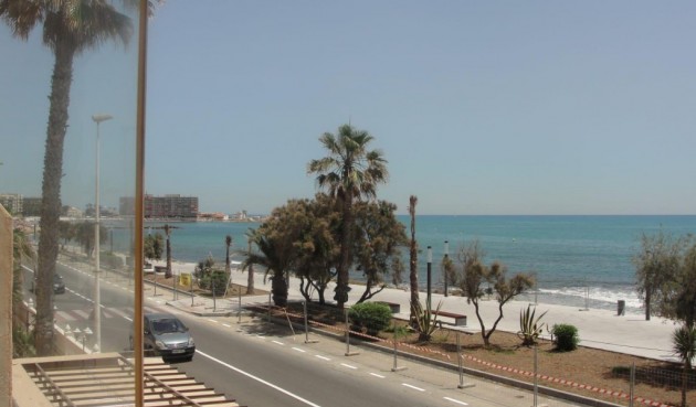 Apartment - Återförsäljning - Torrevieja - Costa Blanca