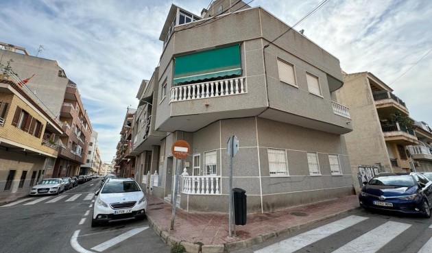 Apartment - Återförsäljning - Torrevieja -
                Costa Blanca