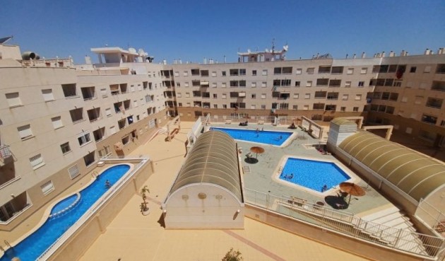 Apartment - Återförsäljning - Torrevieja - Costa Blanca