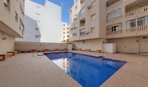 Apartment - Återförsäljning - Torrevieja - Costa Blanca