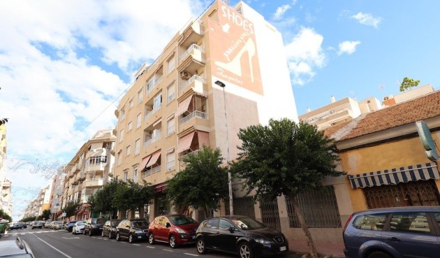 Apartment - Återförsäljning - Torrevieja - Costa Blanca