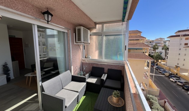 Apartment - Återförsäljning - Torrevieja - Costa Blanca