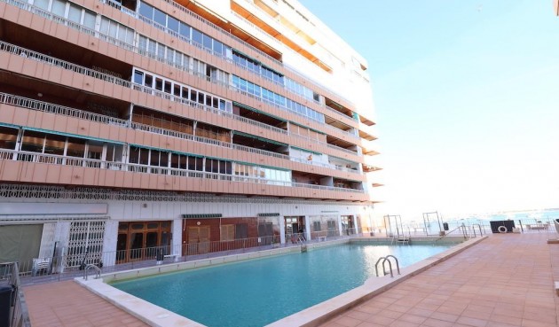 Apartment - Återförsäljning - Torrevieja - Costa Blanca