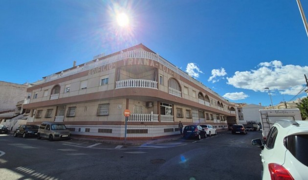 Apartment - Återförsäljning - Torrevieja - Costa Blanca