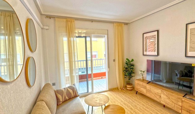 Apartment - Återförsäljning - Torrevieja - Costa Blanca