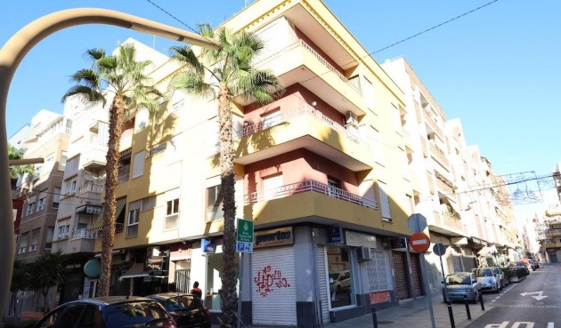 Apartment - Återförsäljning - Torrevieja - Costa Blanca