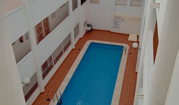 Apartment - Återförsäljning - Torrevieja - Costa Blanca