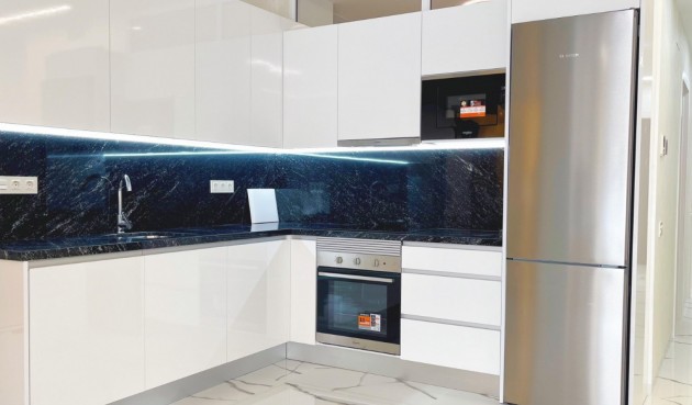 Apartment - Återförsäljning - Torrevieja - Costa Blanca