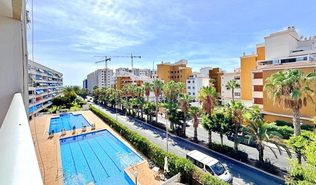 Apartment - Återförsäljning - Torrevieja - Costa Blanca