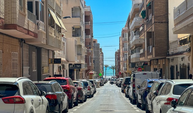 Apartment - Återförsäljning - Torrevieja - Costa Blanca