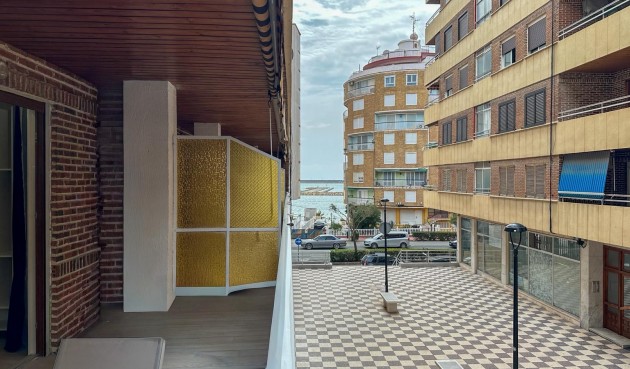 Apartment - Återförsäljning - Torrevieja - Costa Blanca