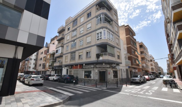 Apartment - Återförsäljning - Torrevieja - Costa Blanca