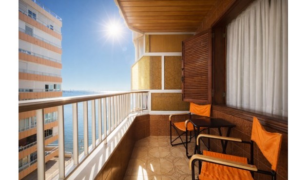 Apartment - Återförsäljning - Torrevieja - Costa Blanca